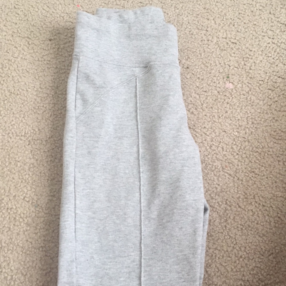 Grey leggings